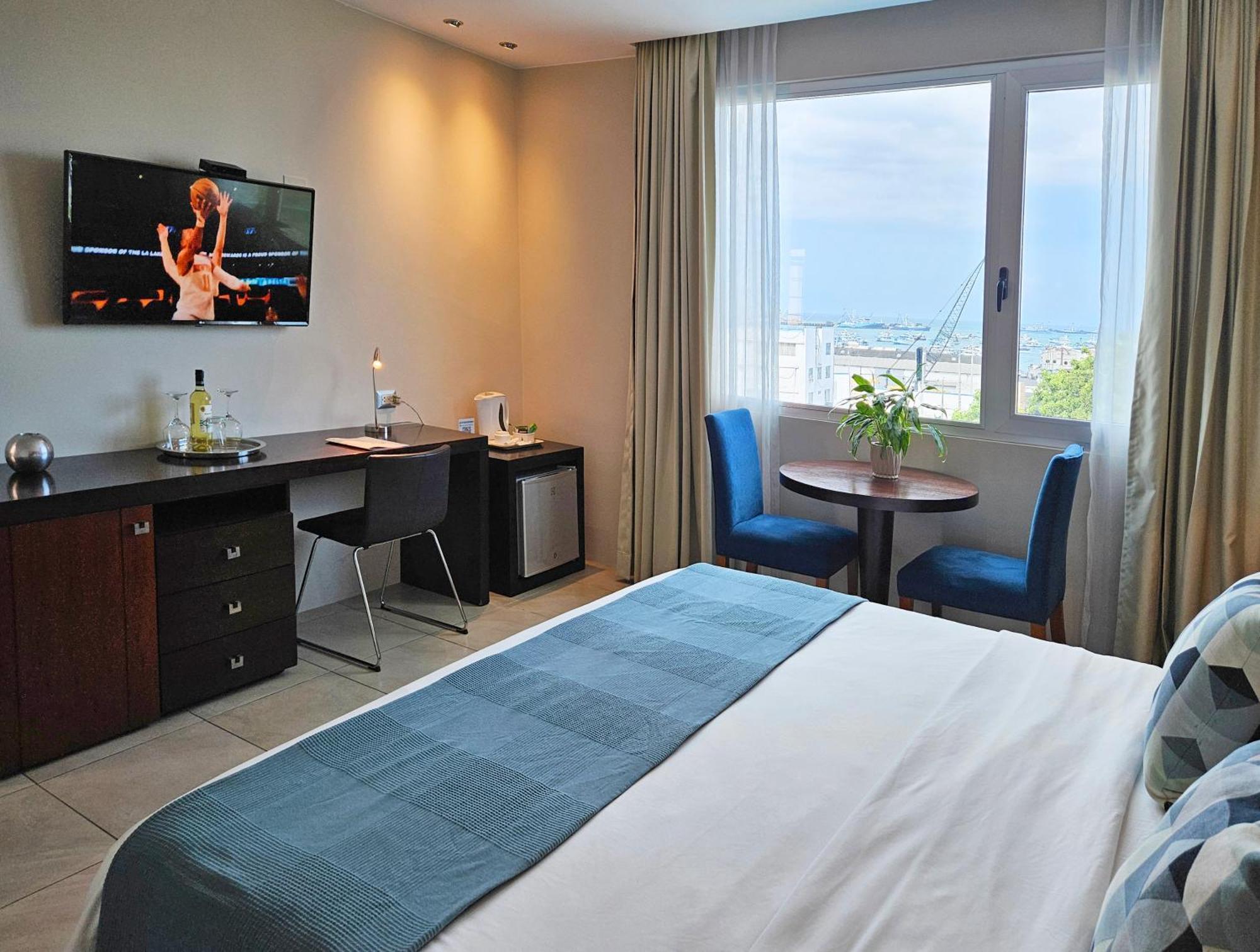 Hotel Perla Spondylus Манта Экстерьер фото