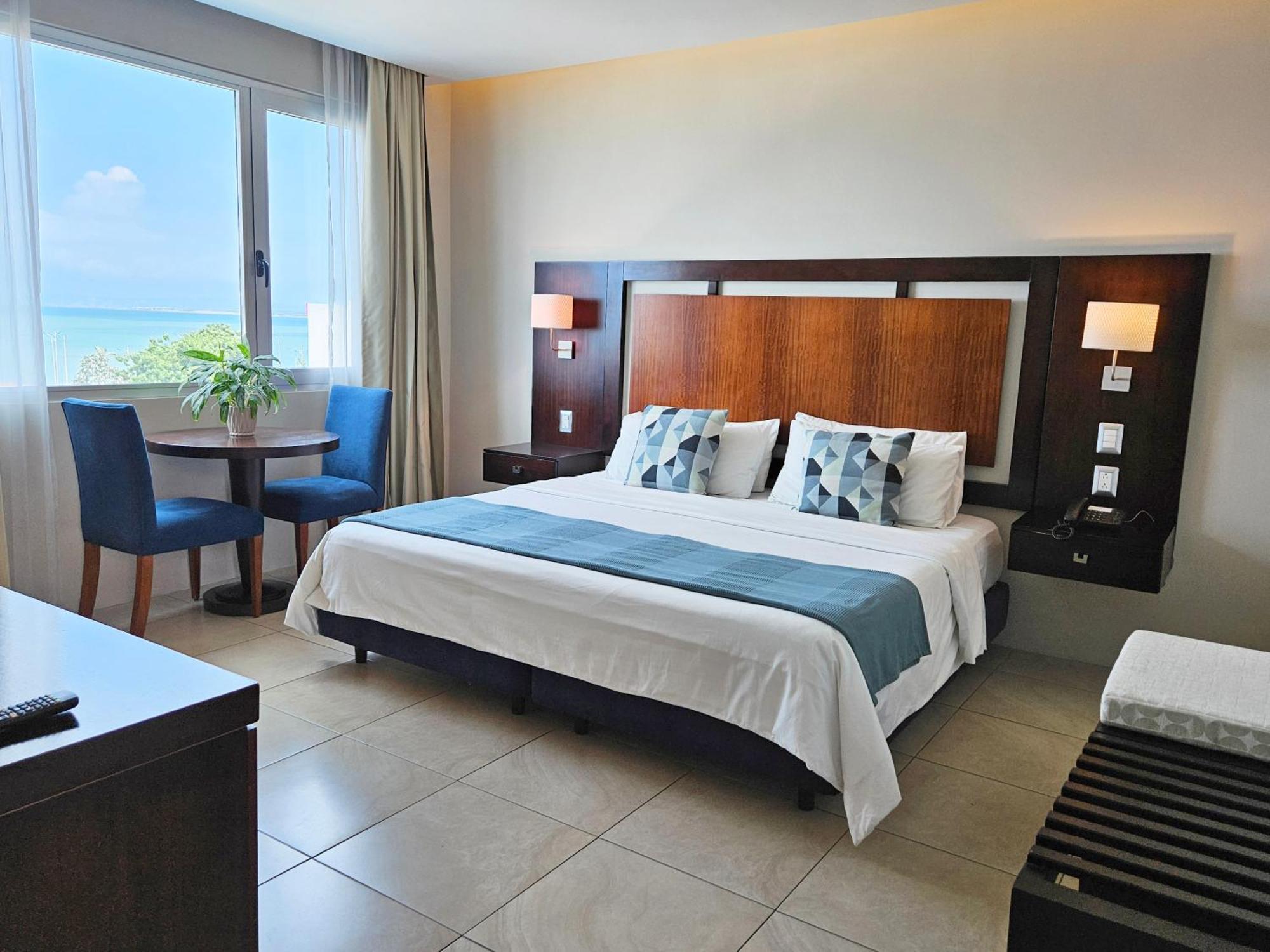 Hotel Perla Spondylus Манта Экстерьер фото