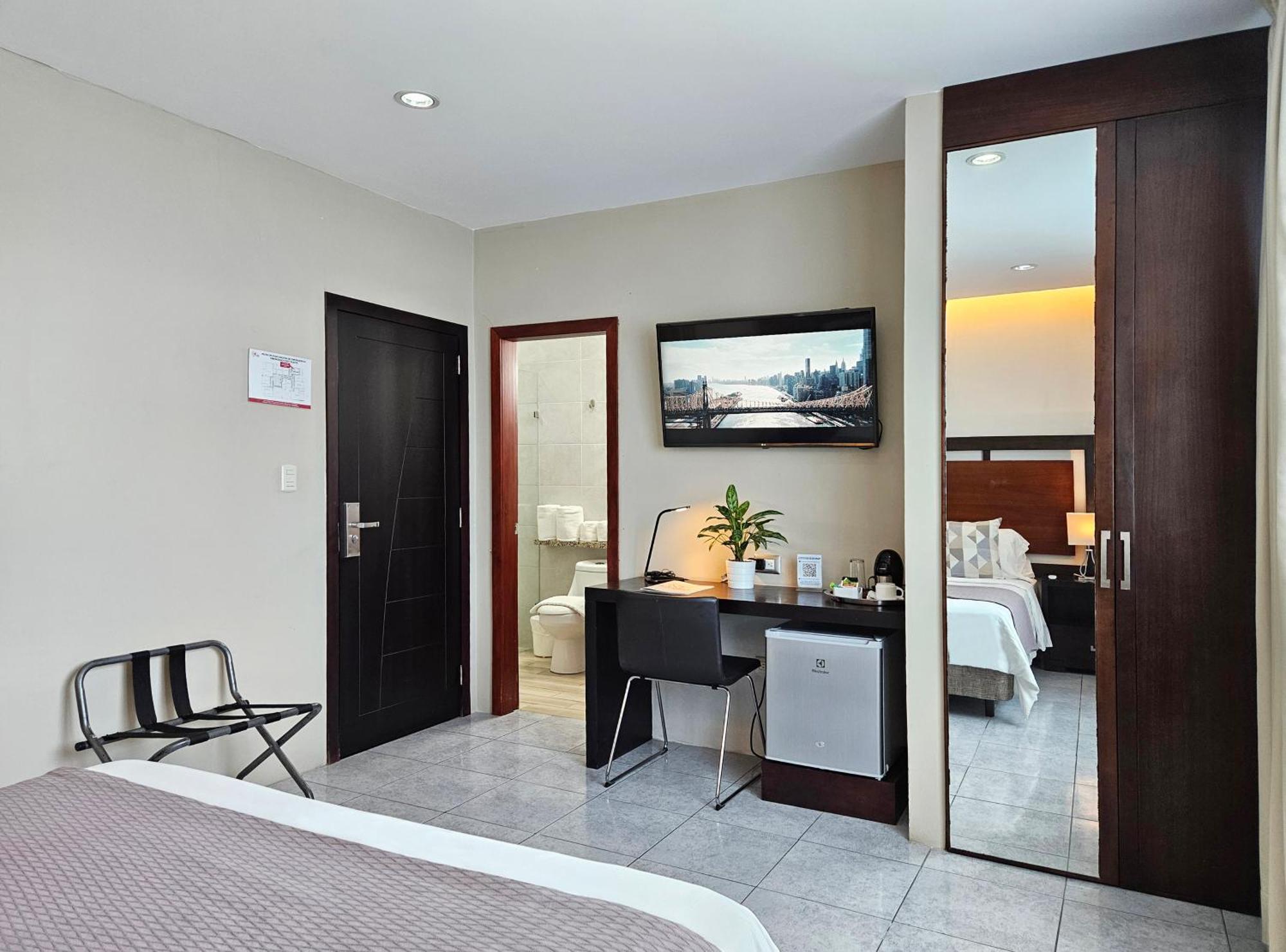 Hotel Perla Spondylus Манта Экстерьер фото