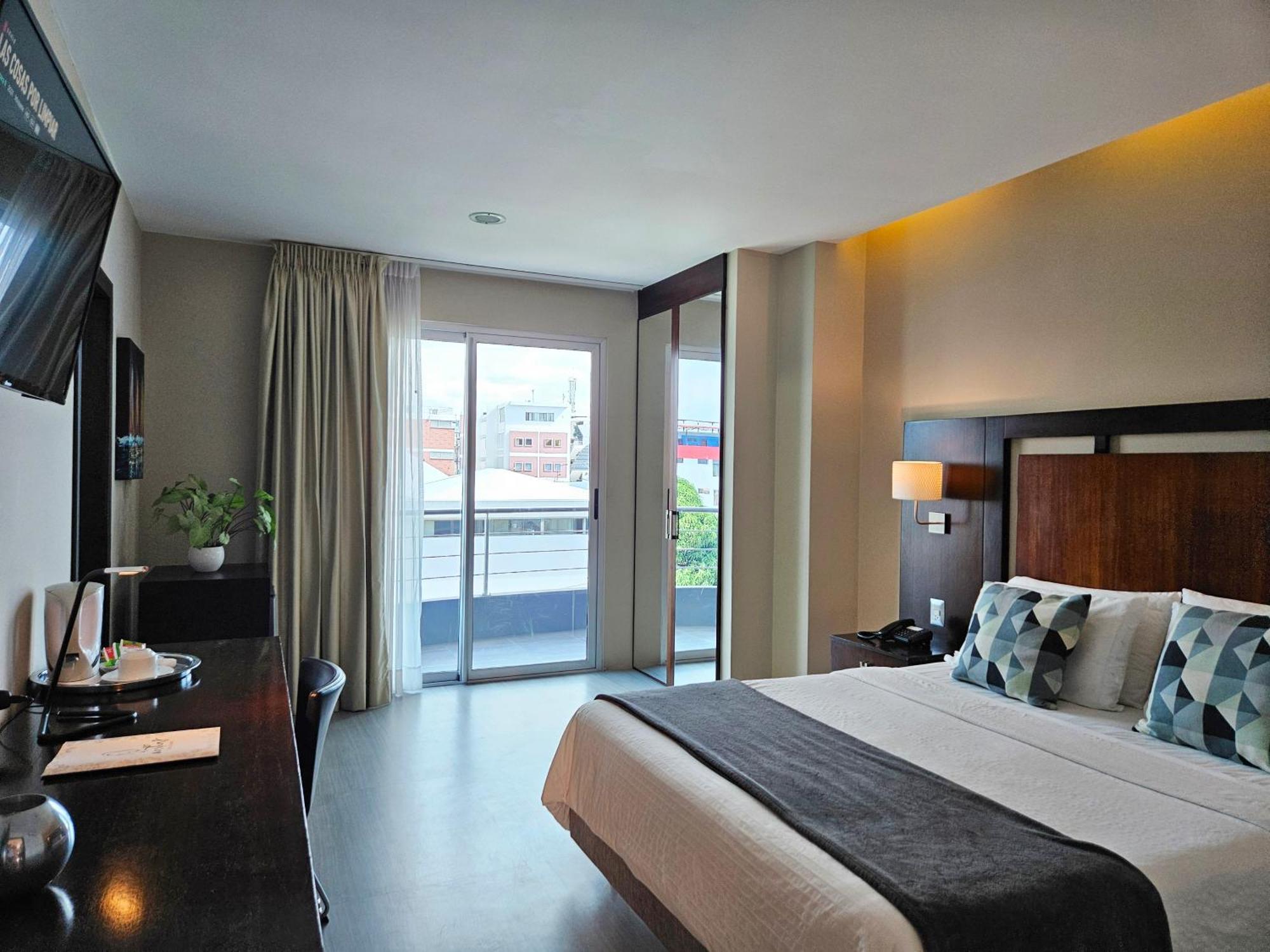 Hotel Perla Spondylus Манта Экстерьер фото